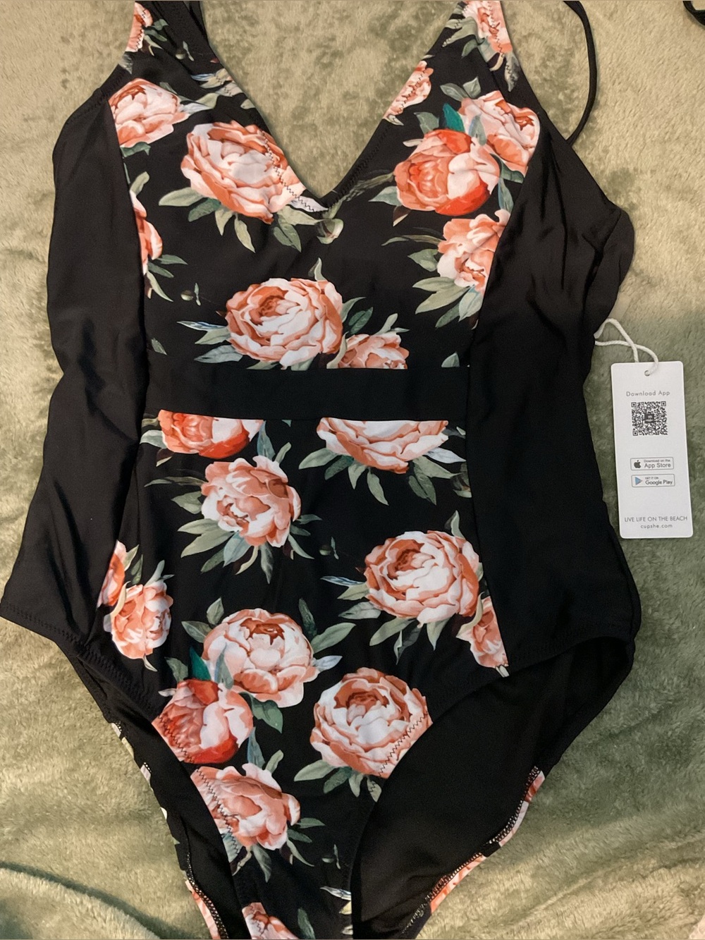 Cupshe Black Floral Swimsuit
